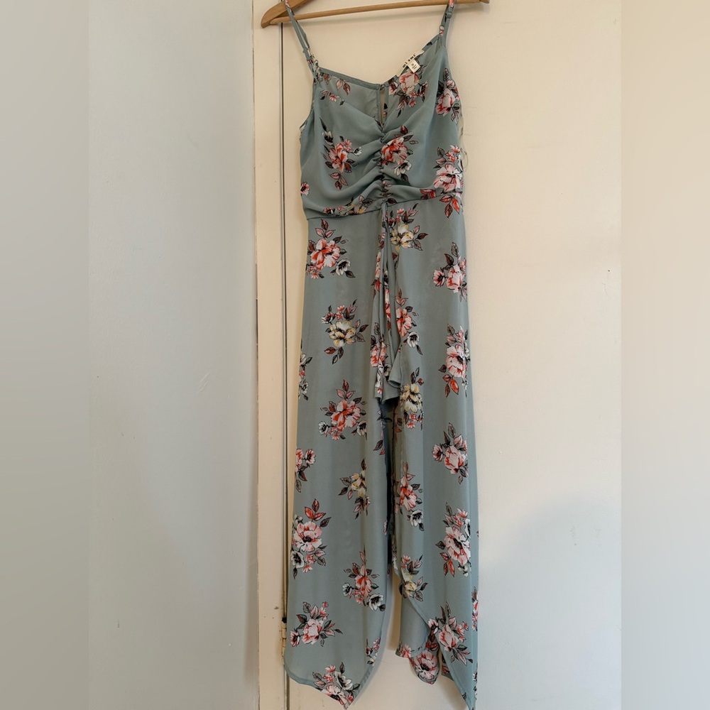 Three Pink Hearts Blue Floral Romper With Attached Shorts Size M